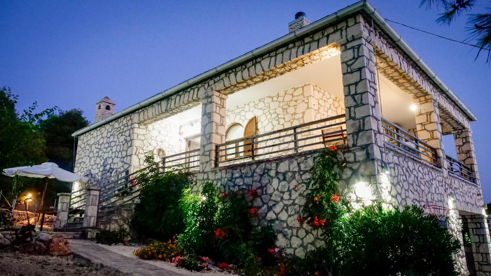 Fterini Apartments Agios Leon Esterno foto