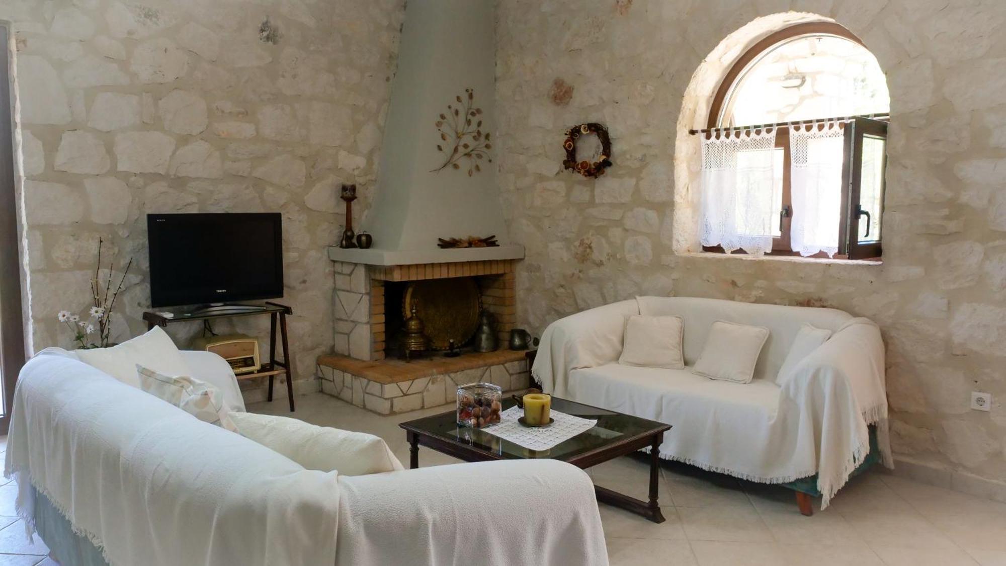 Fterini Apartments Agios Leon Esterno foto